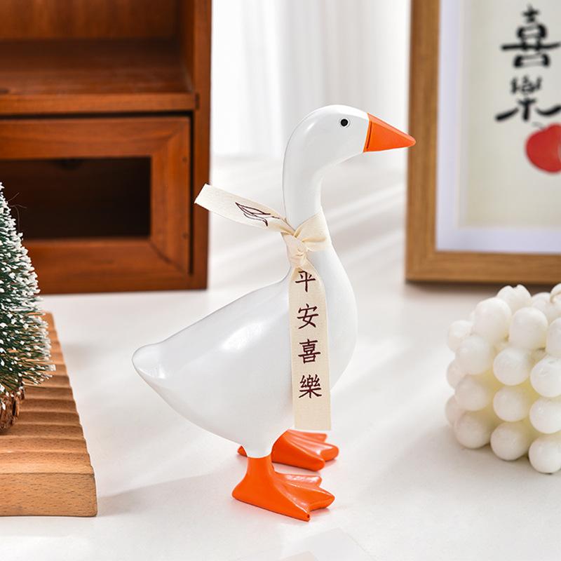 Magnetic Goose Key Holder - Resin Desk Decor For Office Home, Cute Duck Figurine With Tool Rack