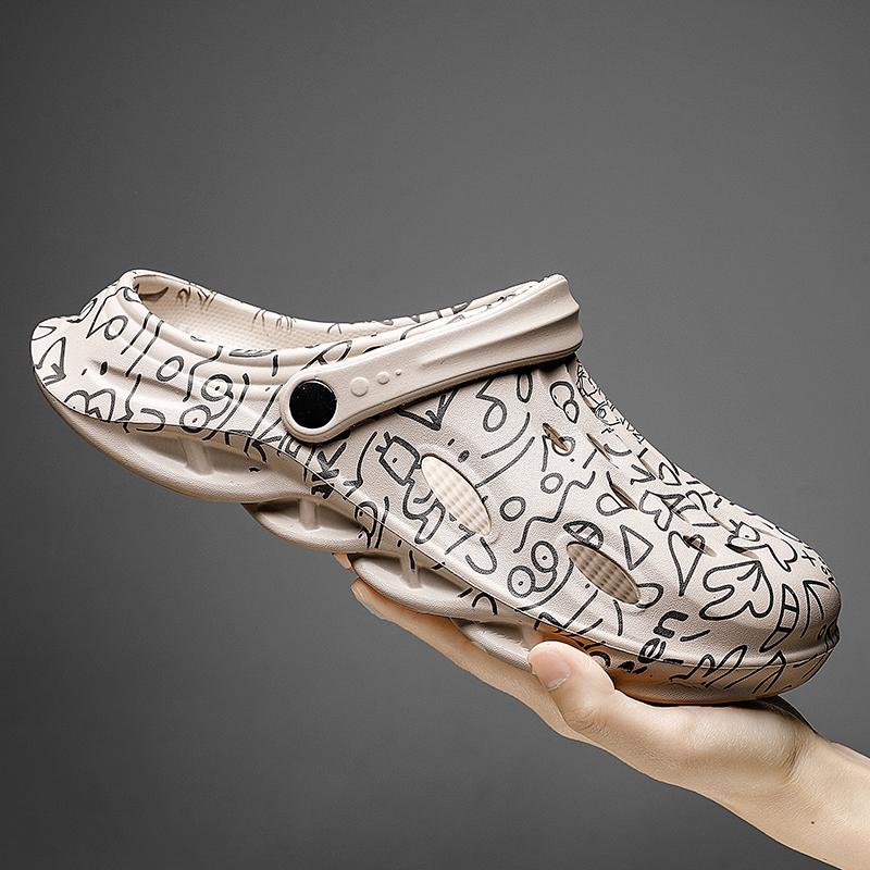 

Сандалии на плоской подошве. Мужские сандалии с дырками на толстой подошве. Мягкие и удобные, нескользящие, износостойкие, вентилируемые в помещении и на улице. 39