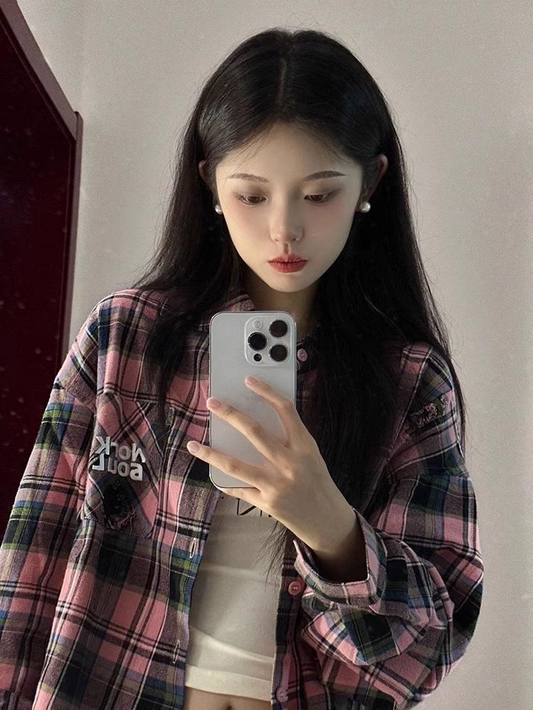 Women's Retro Black & Pink Plaid Shirt - Spring/Autumn 2024 Collection: Loose, Casual, Lazy Style, Long Sleeve Jacket Design.