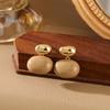 Maillard Retro Bean Earrings: Hong Kong Style High-End Versatile Studs - Niche Fashion Ear Jewelry