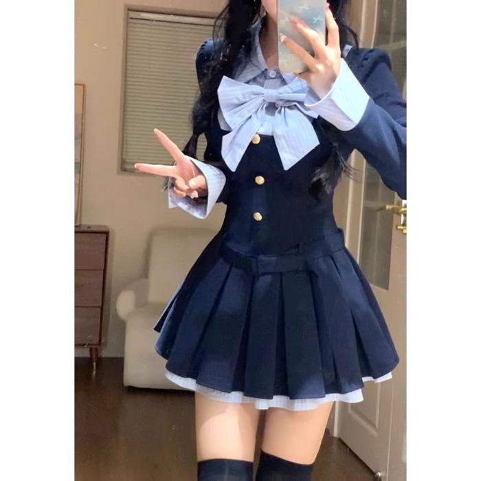 

Autumn Korean ins dress set fake two pieces to wear college style atmosphere rich daughter a word pleated skirt S