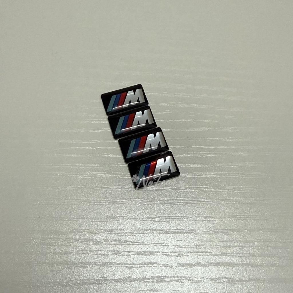 For BMW M Performance E46 E90 F10 F30 X3 F20 E60 E70 E39 E36 E87 X7 4pcs Car Logo Glue Sticker Steering wheel Decals Labeling NQW8