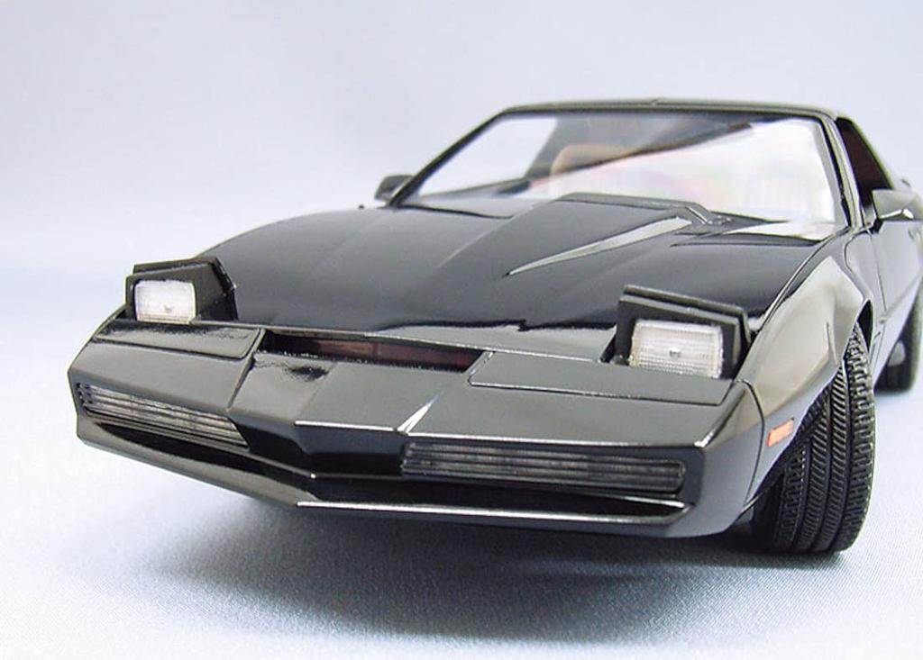 Aoshima Bunka Kyozai Movie Mecha Series Knight Rider Knight 2000 Season I Scale Plastic Model KR-01 K.I.T.T. 1/24