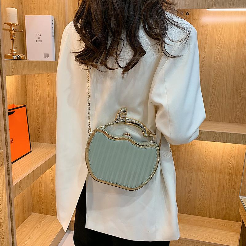 Design de nicho bolsa pequena feminina 2025 nova moda outono e inverno bolsa caixa portátil versátil corrente ombro único mensageiro