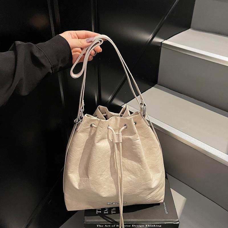 Premium Textured Bag Women's New Backpack Fashion Versatile Shoulder Bag Large Capacity Commuter Bucket Bag