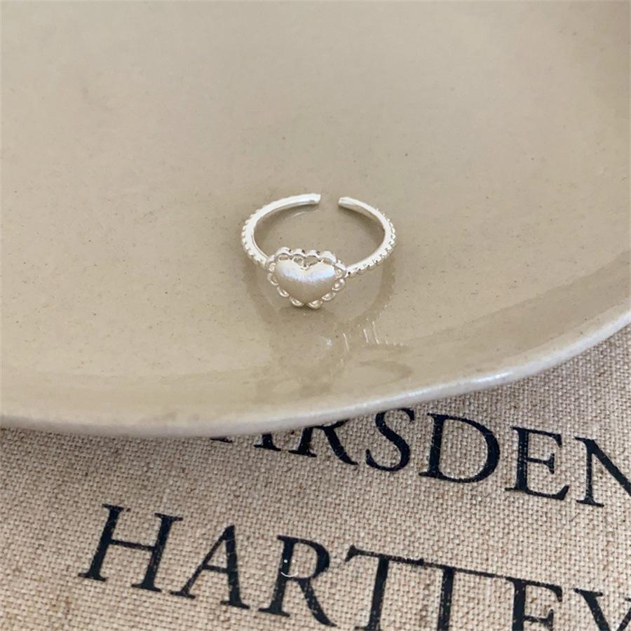 Xiaohongshu 925er Sterlingsilber Übertriebener Schlichter Ring für Damen – Einfaches, Luxuriöses, High-End-Design.