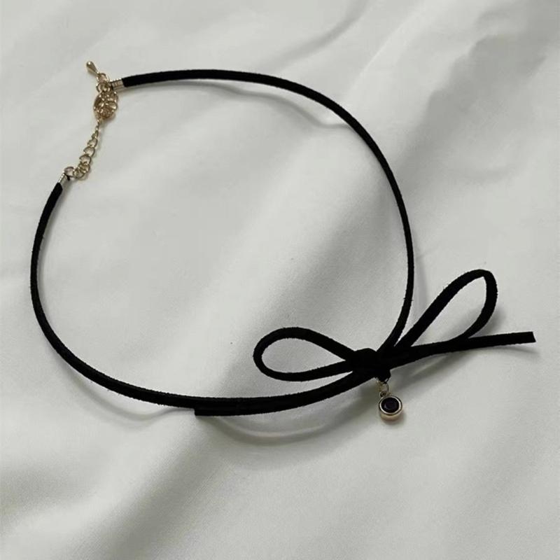 Elegant Bowknot Necklace Pearls Beads Heart Pendant Clavicle Chain French Style Collarbone Chains for Women Girls