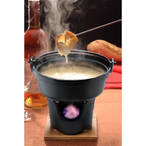 Ishigaki Cast Iron Stove with Base Plate 3982