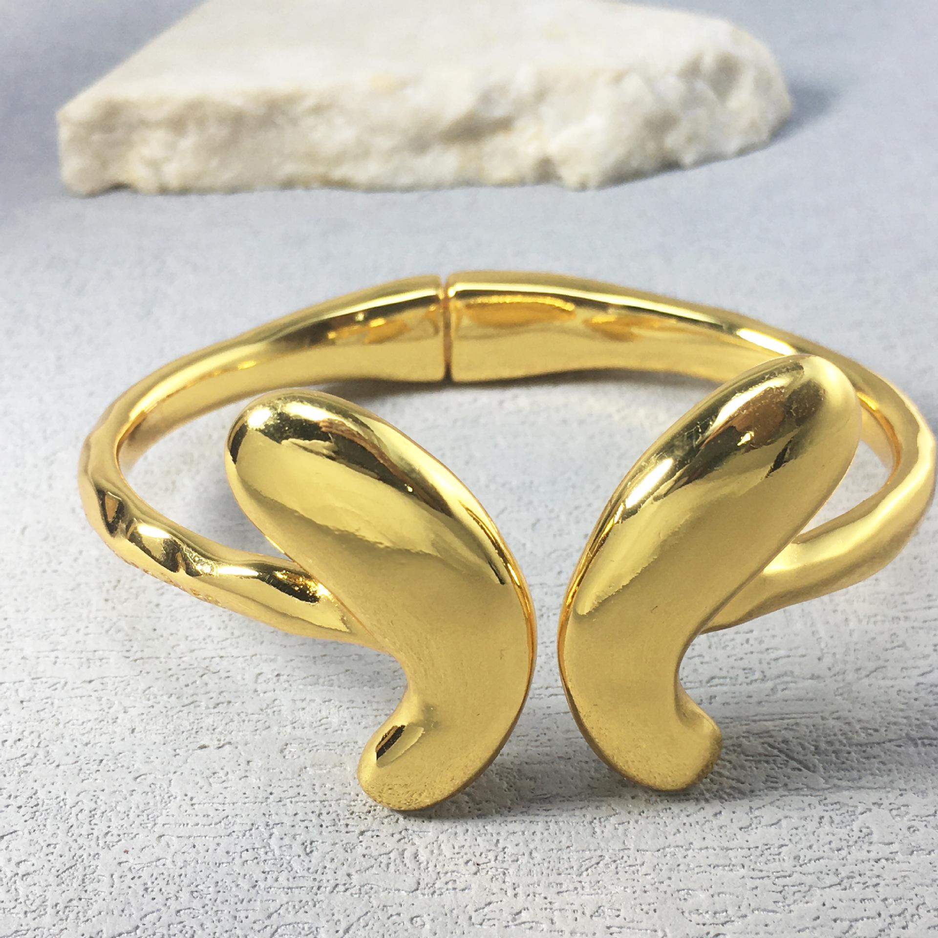 UNOde50 Butterfly Women s Bracelet - 2024 European Creative Design, Romantic Jewelry Gift