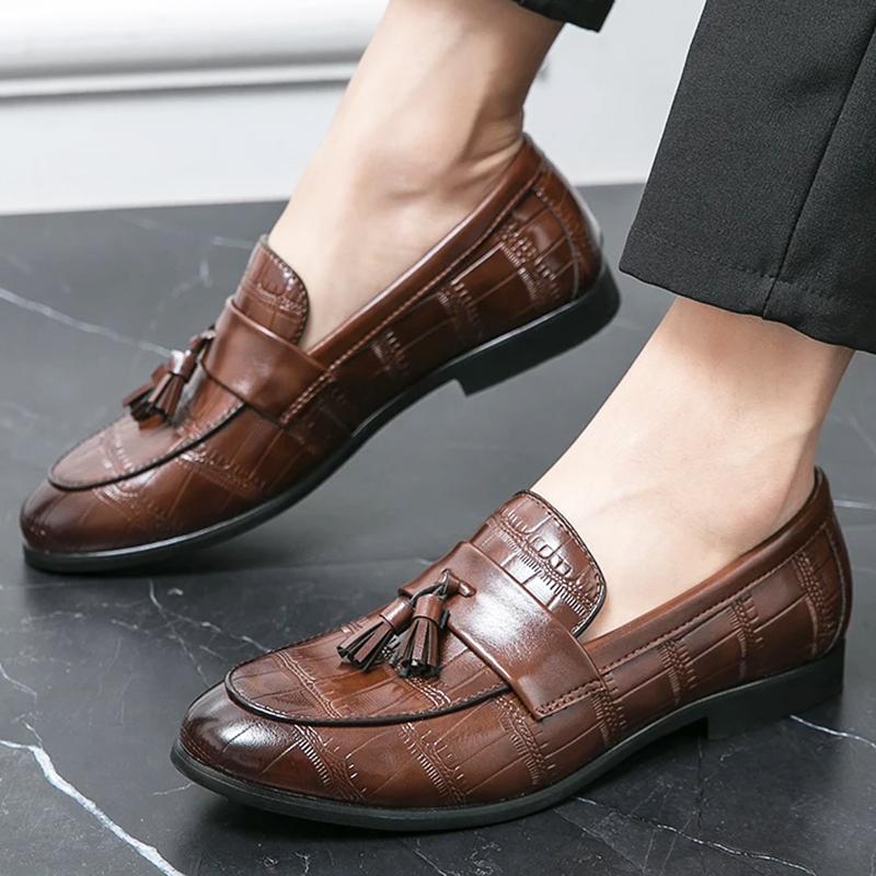 Móda Luxusní Značkový Británie Střapce Šaty Kožené Boty Pro Muže Ležérní Každodenní Vše Hodící Klasické Mokasíny Svatba Formální Obuv