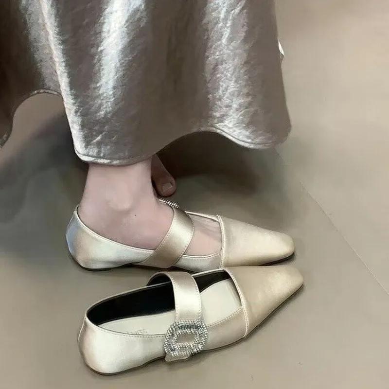 

Мода Шелк Роскошь Дизайнерский Бренд Женская Обувь Кристальная Пряжка Низкий Каблук Туфли для Платья Женские Удобные 2025 Новая Обувь Обувь Женская 35 бежевый