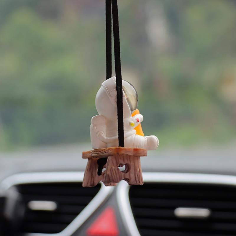 Swing Astronaut Shaped Car Pendant Cartoon Car Rear View Mirrors Hanging Ornaments Resin Interior Decoration