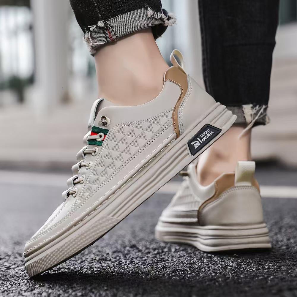 New Men's Shoes White Shoes Trendy and Versatile Fashionable Men's Breathable and Non-slip Casual Men's Shoes