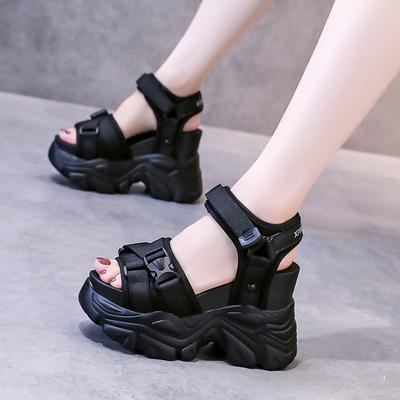 Chaussures à plateforme Sandales pour femmes Chaussures à talons compensés Augmentation de la hauteur Chaussures à boucle à semelles épaisses Sandales de plage pour femmes Sandales pour femmes