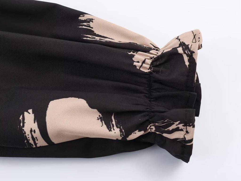2026 Frühling Europäischer & Amerikanischer Stil Schlankmachendes Bedrucktes V-Ausschnitt Taillenbetonendes Kleid