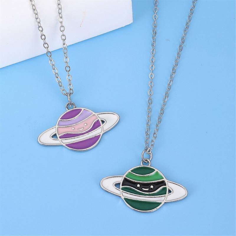 Hip Hop Style Collarbone Chain Planet Pendant Necklace Fashionable and Trendy Neckchain Jewelry Neck Chain Accessories