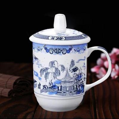 Tasse en céramique Molona avec couvercle