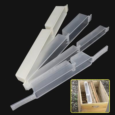 0.6/0.75/1.5kg Plastic Bee Feeder Beekeepings Tools Bee Water Drinker Deepening Beehive Hanging Feeder Transparent/White 10Pcs