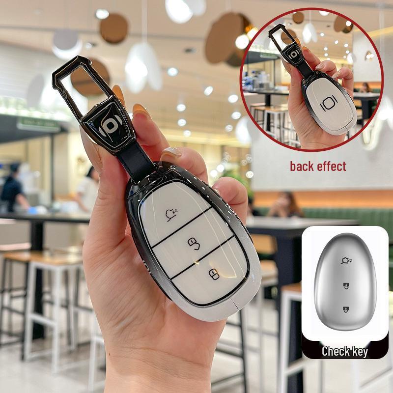 Fits 2025 Changan Qiyuan A07, A06 New Energy, and A05 models — Metal Remote Key Cover with Buckle