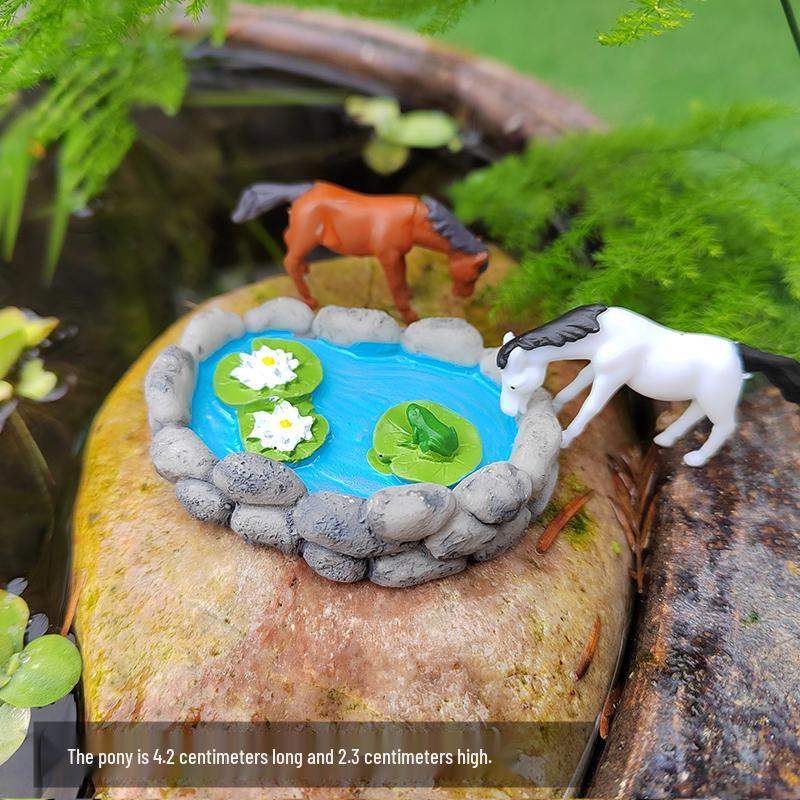 Mini Lotus Pond Micro Landscape Ornament – Rockery Fish Tank DIY Sand Table Bonsai Decoration
