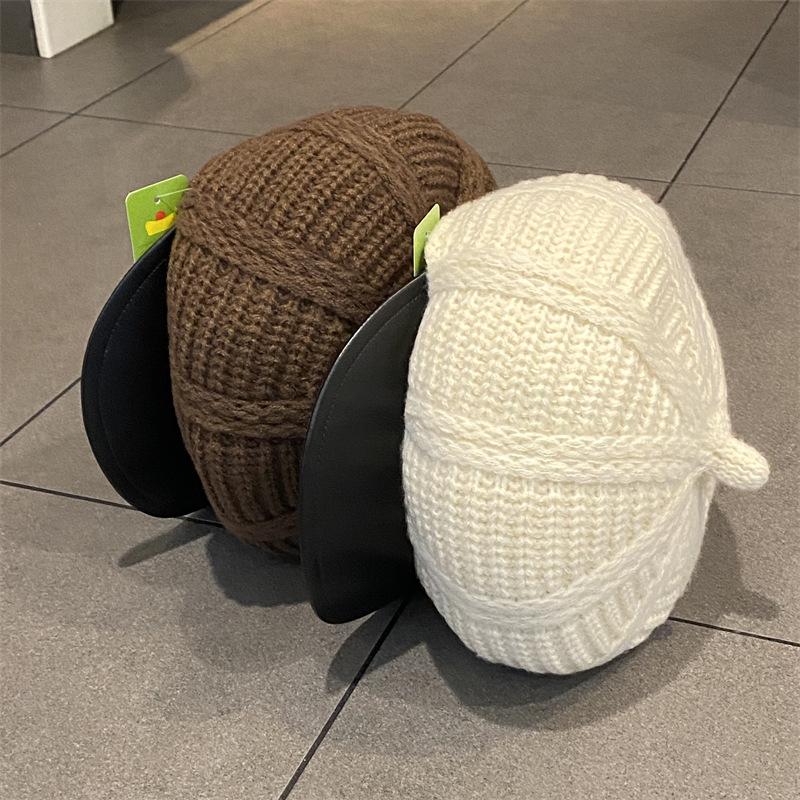 Simple big head circumference knitted beret women's spring and autumn British retro face small octagonal hat PU newsboy hat