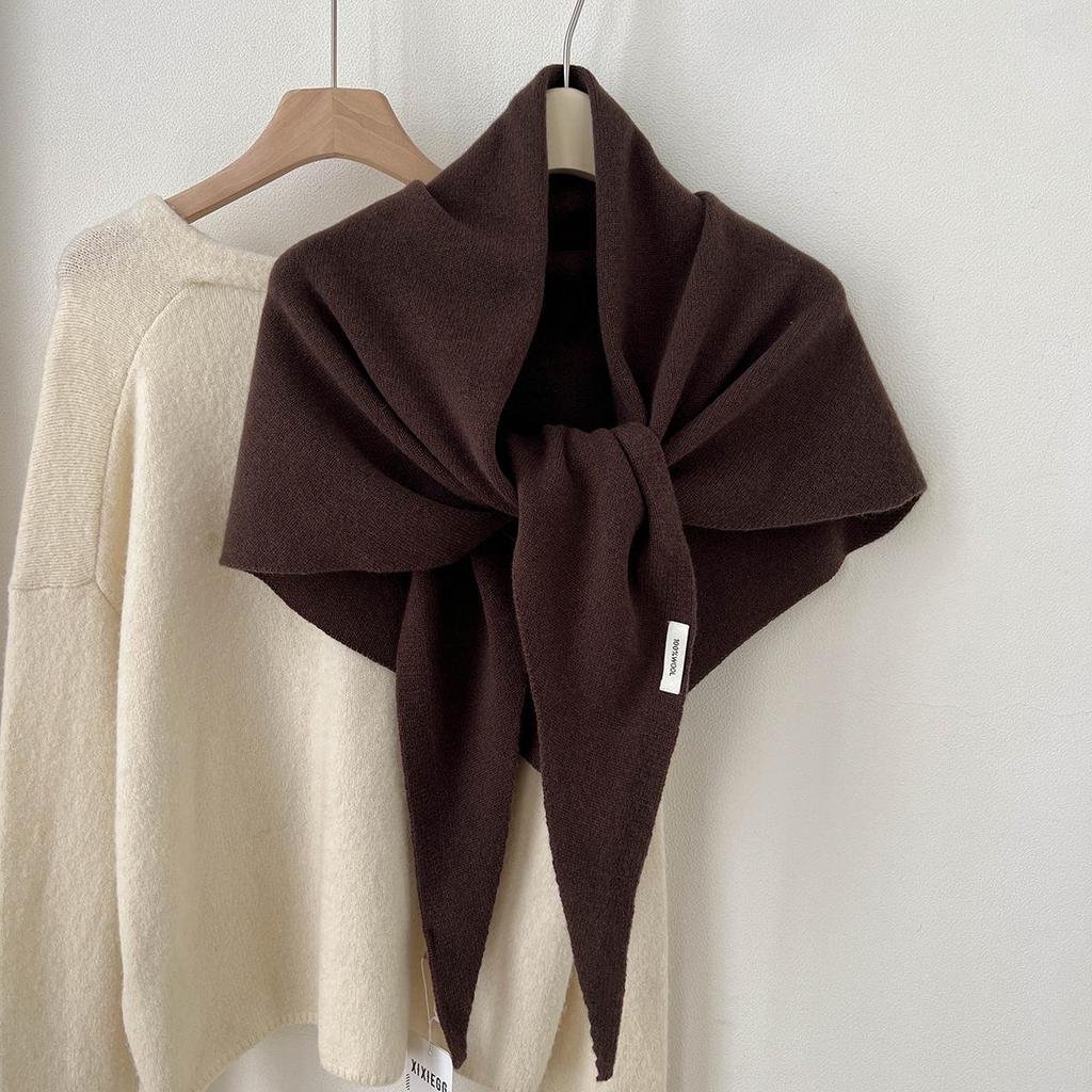 100% Pure Wool Women's Triangle Shawl: Knitted Scarf, Solid Color, High-End and Versatile Neck Warmer