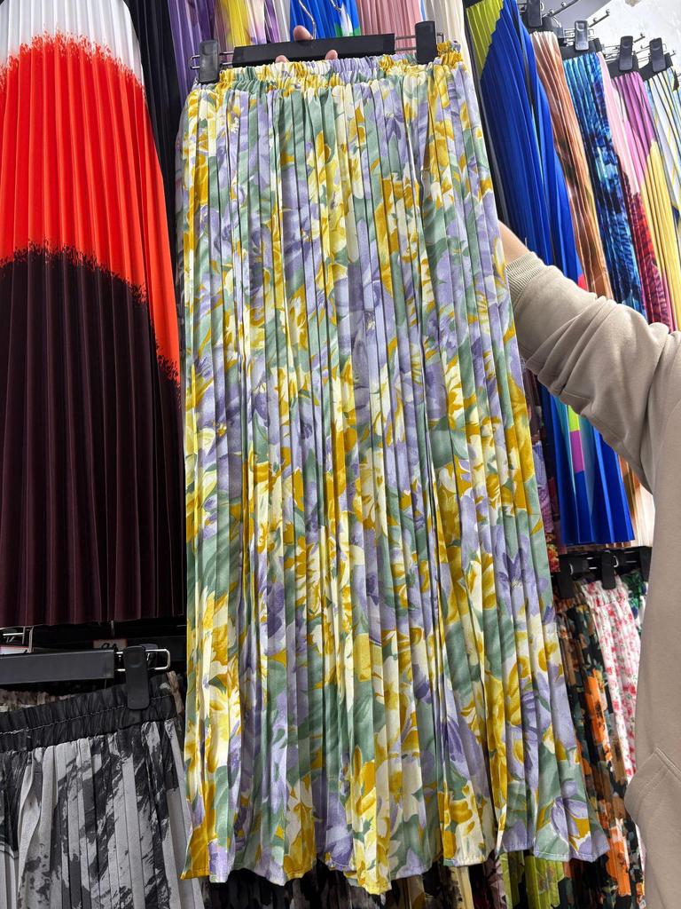 European & American Pleated Print Midi Skirt, Soft Chiffon Fabric, High Waist, Versatile Style