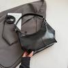 Retro commuter bag women's bag autumn new trend fashion shoulder tote bag large capacity armpit bag