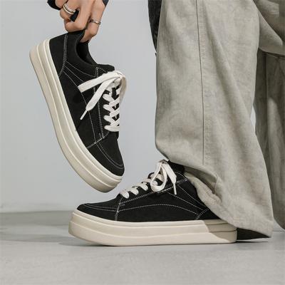 Neue Freizeitschuhe, hochsohlige, gefütterte Sportschuhe für Skateboarder, Pendler-Paare, moralische Trainingsschuhe
