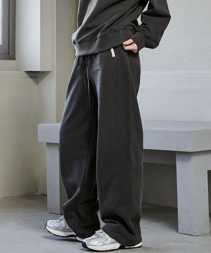 MALOUPE 2305 Pigment Barrel Fit Sweatpants (Dark Gray)