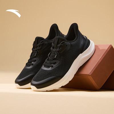 Women's Low-Top Running & Training Shoes