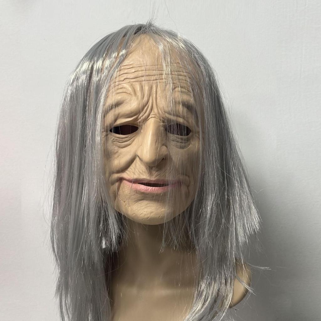 Maschera in lattice da vecchia con capelli bianchi