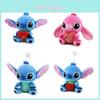 Entzückendes und weiches Stitch Plüschtier für Paare im kreativen Geschenkdesign in Blau- und Rosatönen
