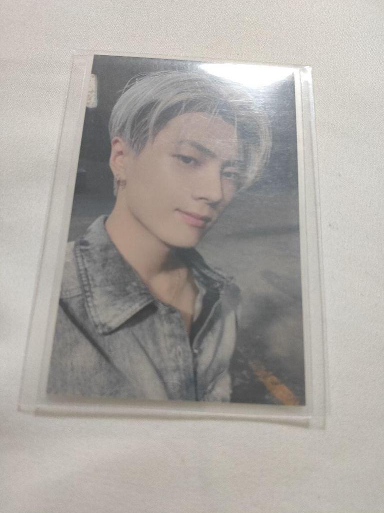 [USED] ENHYPEN Lakidro Universal Jay orange blood