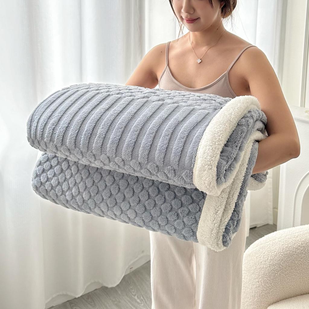 New Solid Color Multifunctional Double Layer Tafurong Blanket Lamb Wool Blanket Thickened Warm Leisure Office Nap Blanket