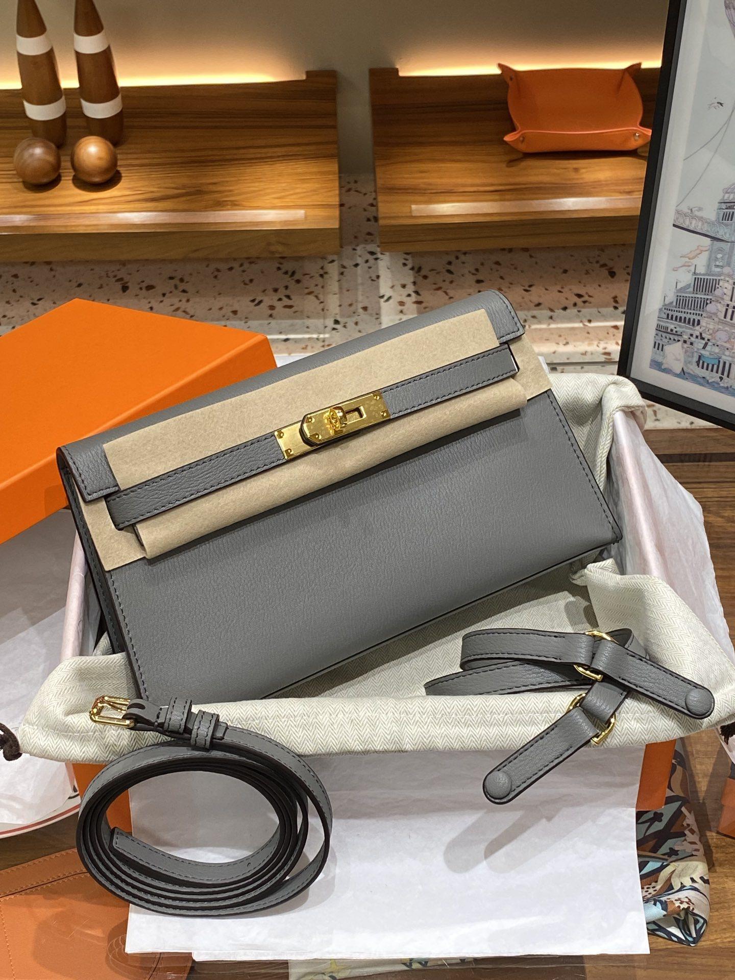 

New Cowhide Women s Versatile Shoulder Underarm Bag Premium Sense Light Luxury Retro Handheld 27.5*15.5*5cm