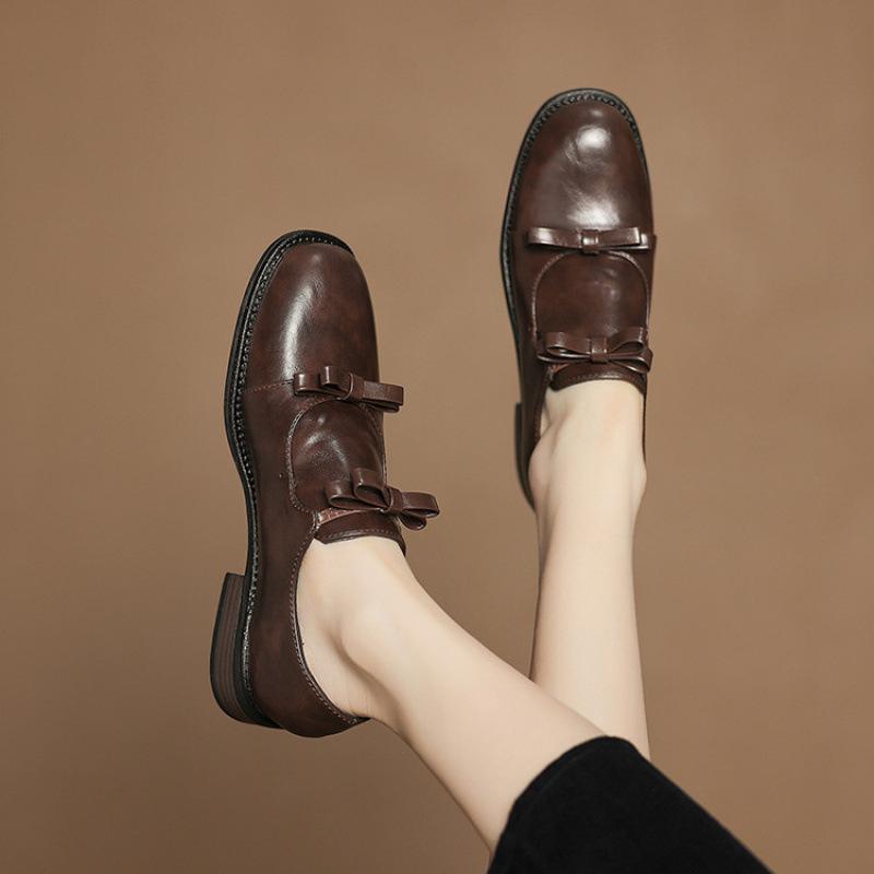 New Women's Flat Shoes Casual Solid Color Four-season Single Shoes Black Square Heel Round Head Leather Shoes One Pedal Large Size Shoes