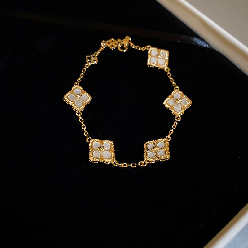 Zircon Round Geometric Flower Bracelet Vintage Style Bracelet Light Luxury High-End Hand Jewelry For Women