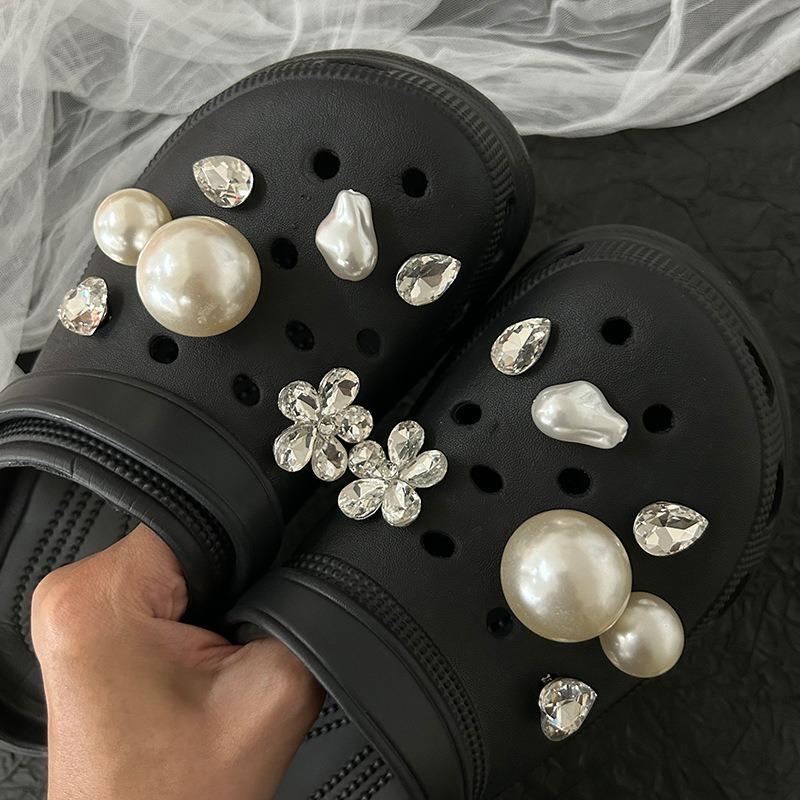 14PCS Luxury Shoe Charms Set Accessories Hole Shoe Buckle Sparkling Diamond Large Pearl DIY 3D Shoes Decorations Woman Girl Gift