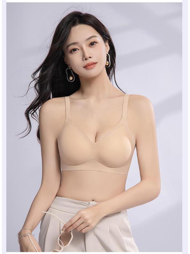Lingerie for Small Chests: Lift & Support Wireless Bra with Anti-Sagging, Underarm Fat Collection, and Large Cup Illusion.