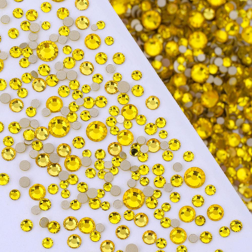 Pujiang Nail Art Strass Goldener Boden Gemischte Größe Flachboden Diamant Ungefähr 1440 Glas Aufkleber Diamanten Farbige Kleine Runde Diamanten