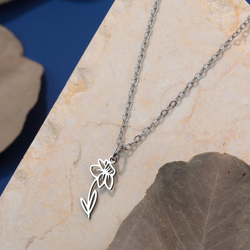 Kinitial Stainless Steel Birth Month Flower Necklace Snowdrop Daisy Rose Pendant Neck Chains Trendy Jewelry Birthday Gift