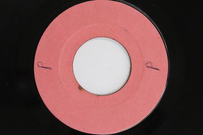 7inch Record BOB MARLEY & THE WAILERS - I'm Gonna Put It On / Love Won't Be NONE Coxsone Records Jamaica Reggae, Ska & Dub Used