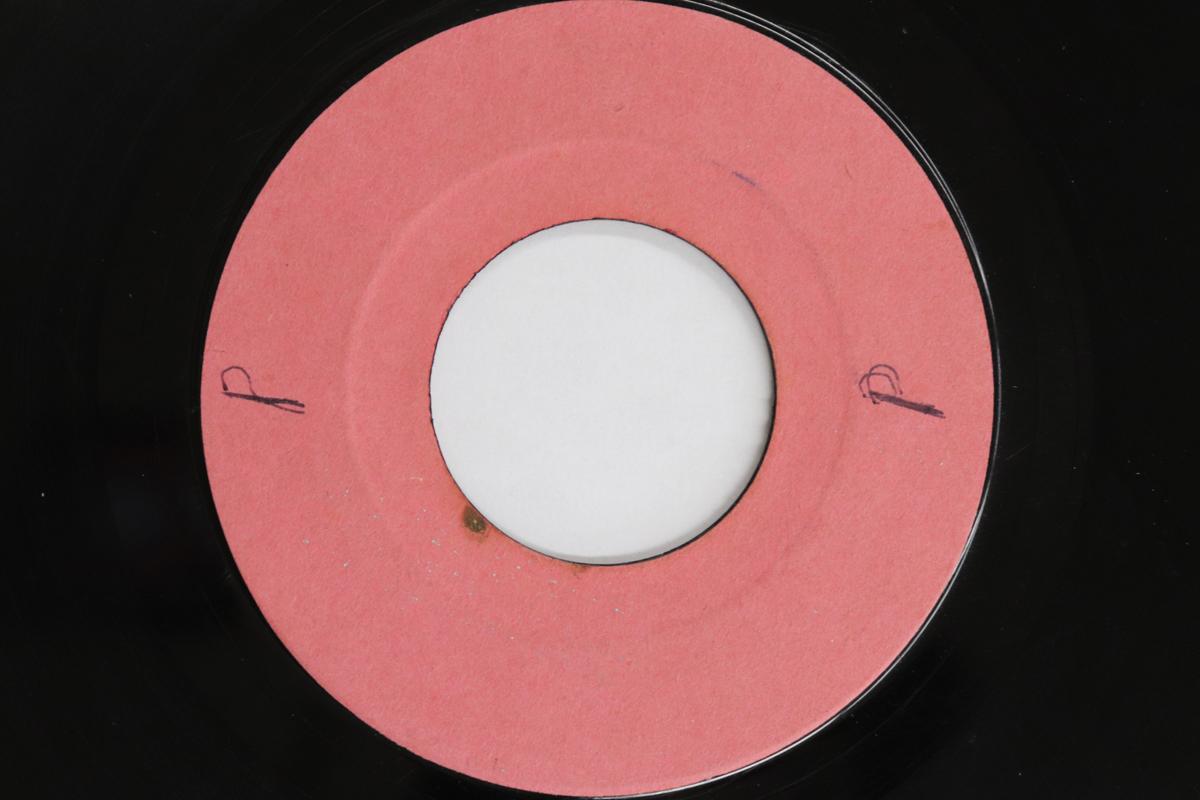 

7inch Record BOB MARLEY & THE WAILERS - I m Gonna Put It On / Love Won t Be NONE Coxsone Records Jamaica Reggae, Ska & Dub Used