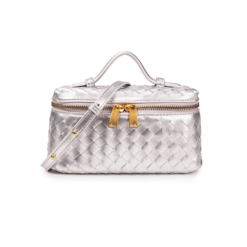 Bolsa de Almuerzo de Moda Tejida a Mano para un Solo Hombro: Bolso bandolera moderno y práctico