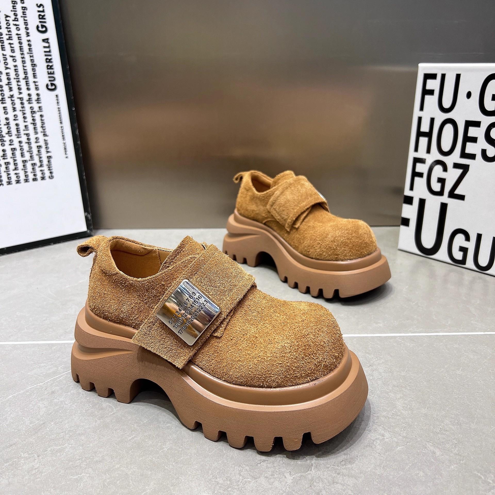 

Маффины на толстой подошве, увеличивающие рост, новые весенне-осенне-зимние маленькие ретро лоферы на одной педали, одинарная обувь Birkenstocks 2025 35