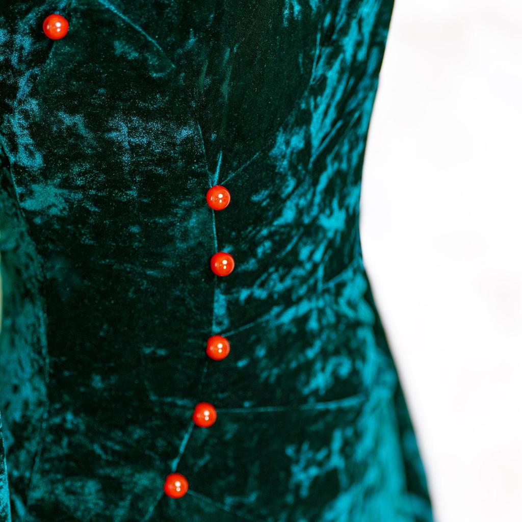 Women's Velvet Green Cheongsam: Retro High-End Autumn/Winter Long Sleeve Dress