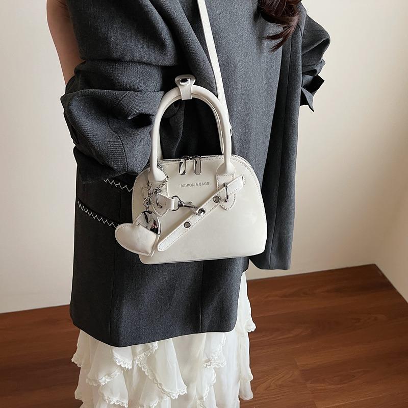 Small bag women's new spring and summer popular versatile messenger bag premium sense portable shell bag