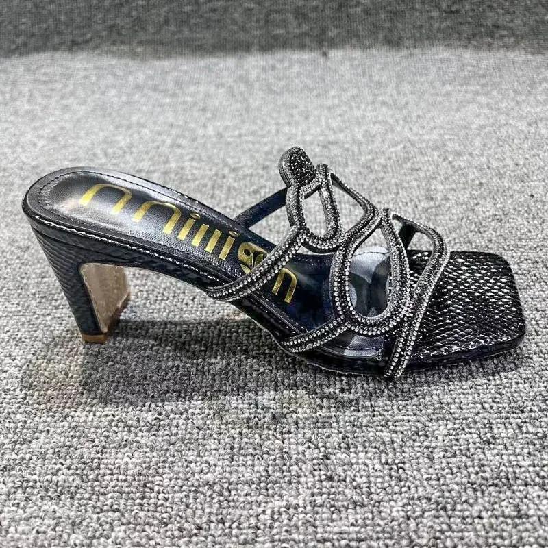 Pantoufles à Strass Été Sandales à Talons Carrés Découpées Sexy Chaussures de Fête de Noël Grande Taille Bout Carré Chaussures pour Femmes