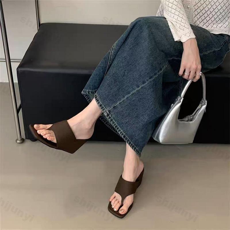 Fashion Niche Design 2025 Spring New Women's Fashion Slope Heel Open Toe Flip Flops Comfortable Slip on Elegant Slippers Concise Sandals